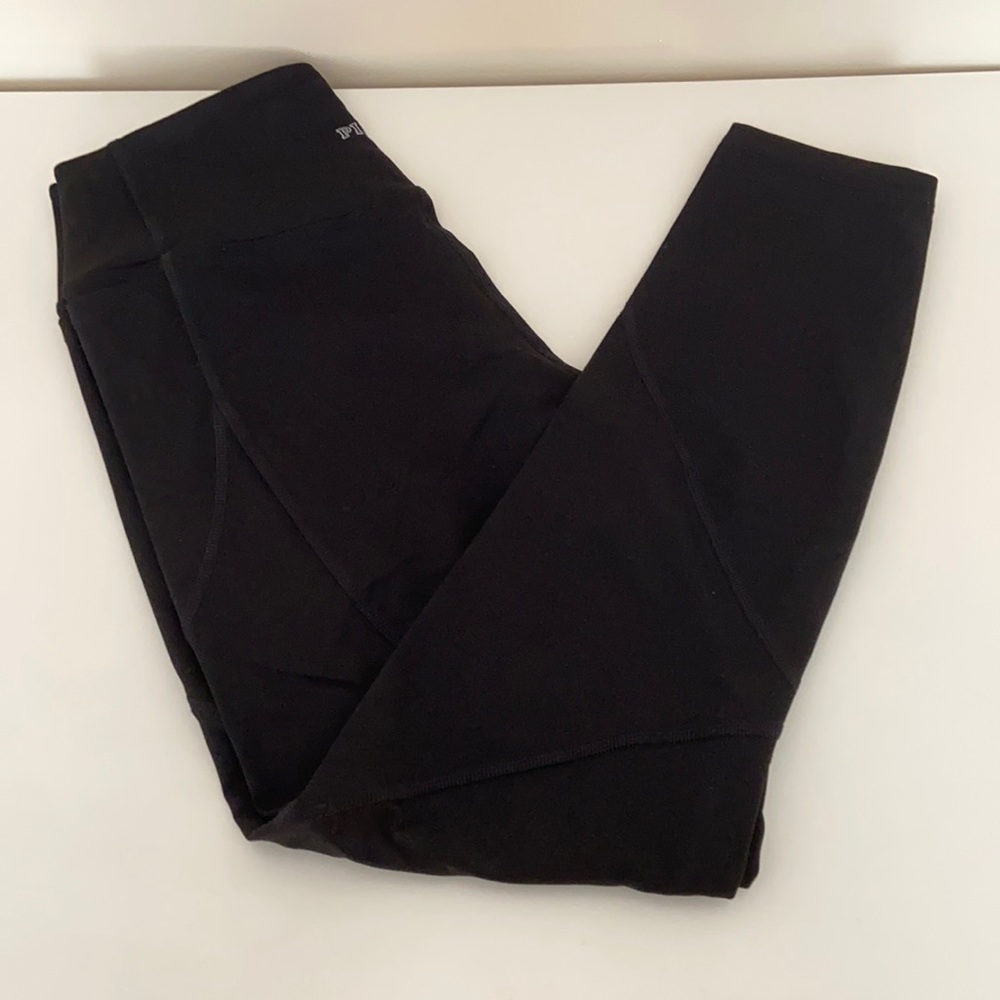 Pink cropped leggings